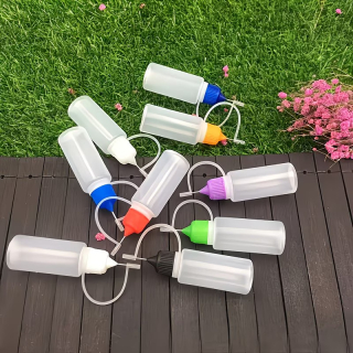 Lahvička plastová s jehlou 10ml - 1ks